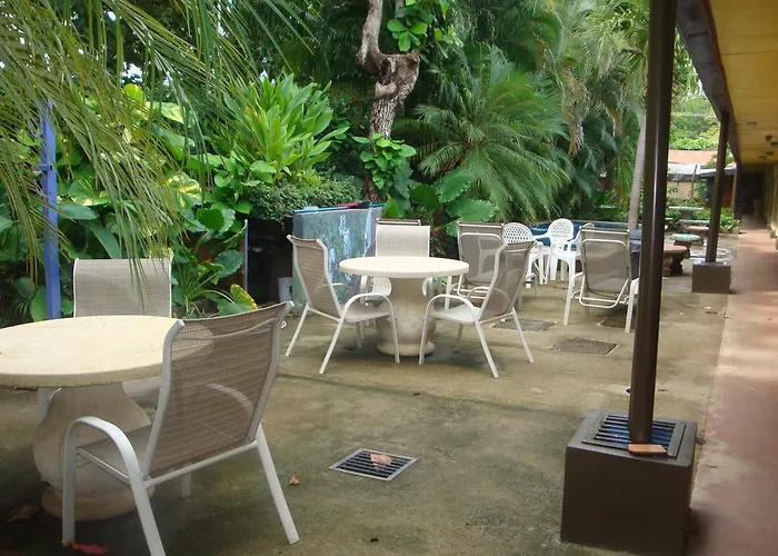 Savannah Hotel
